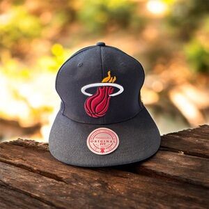 Mitchell & Ness Black Cap